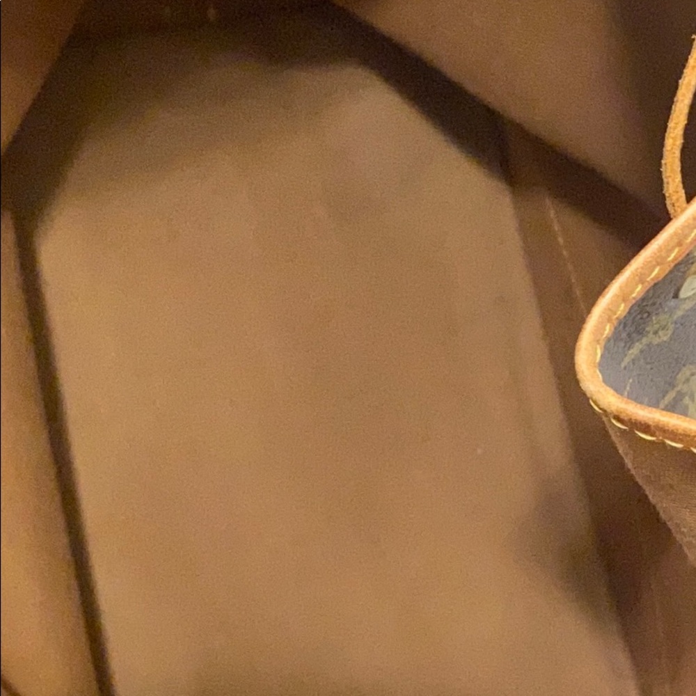 ๐SOLD๐ Louis Vuitton Bucket GM - Picture 16 of 16